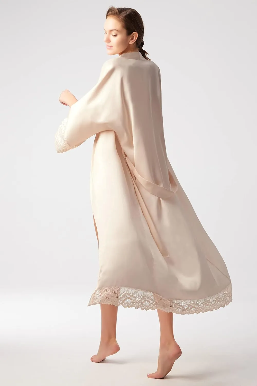 BABEYOND Satin Kimono Robe Silky Long Bridesmaid Wedding Lightweight Bath Robe with Lace Trim