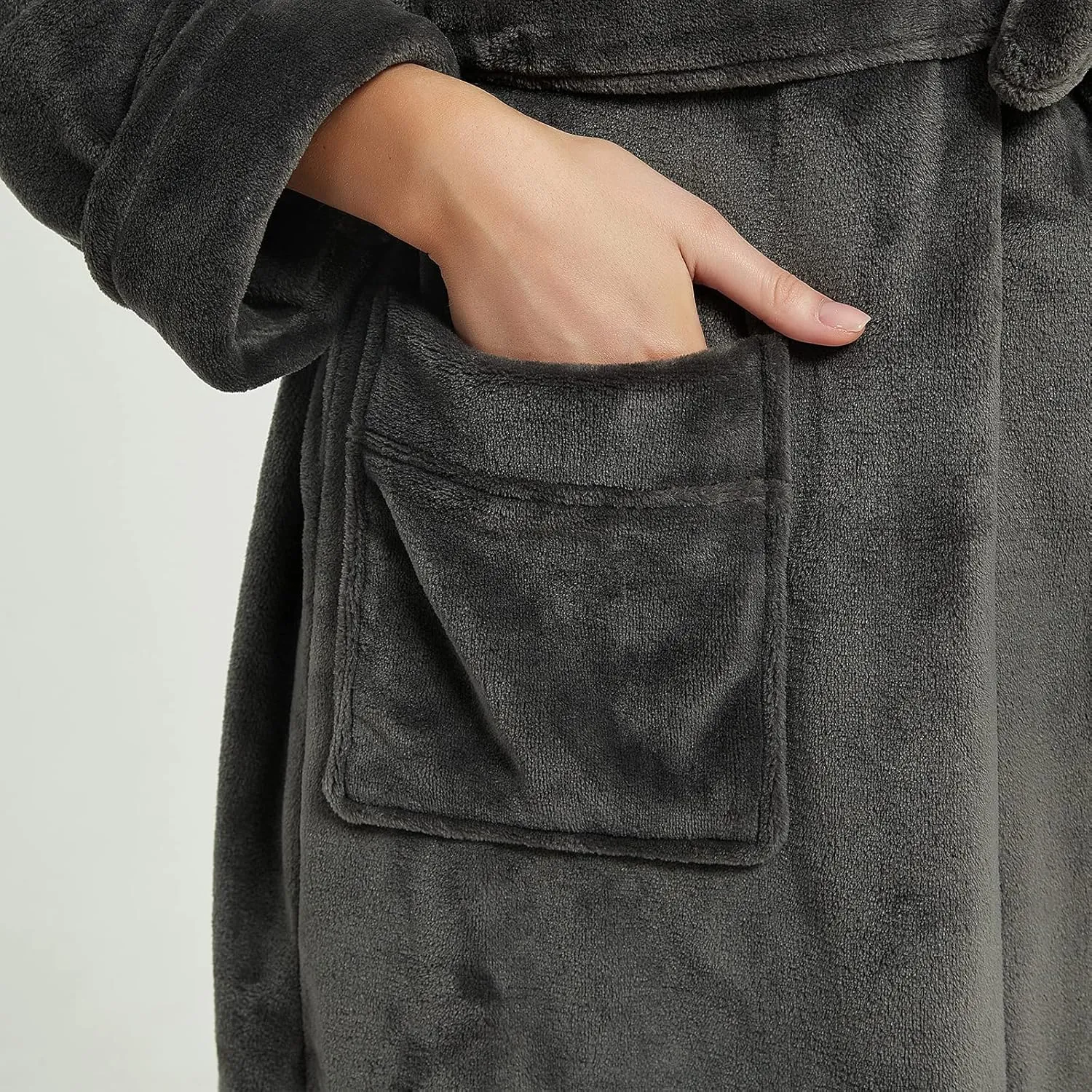 DaysU Bathrobe for Women Unisex, Lightweight Robe for Spa & Bath 100% polyester, 1 Piece