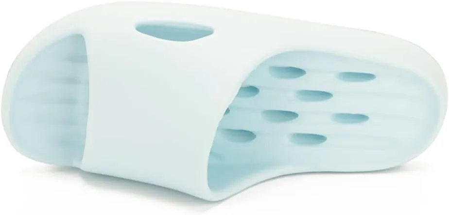 Quick-Drying Shower Slippers with Drainage Holes for Men and Women - Slip-Resistant, Lightweight, and Soft - Ideal for Fitness, Home, and Dorm Showers