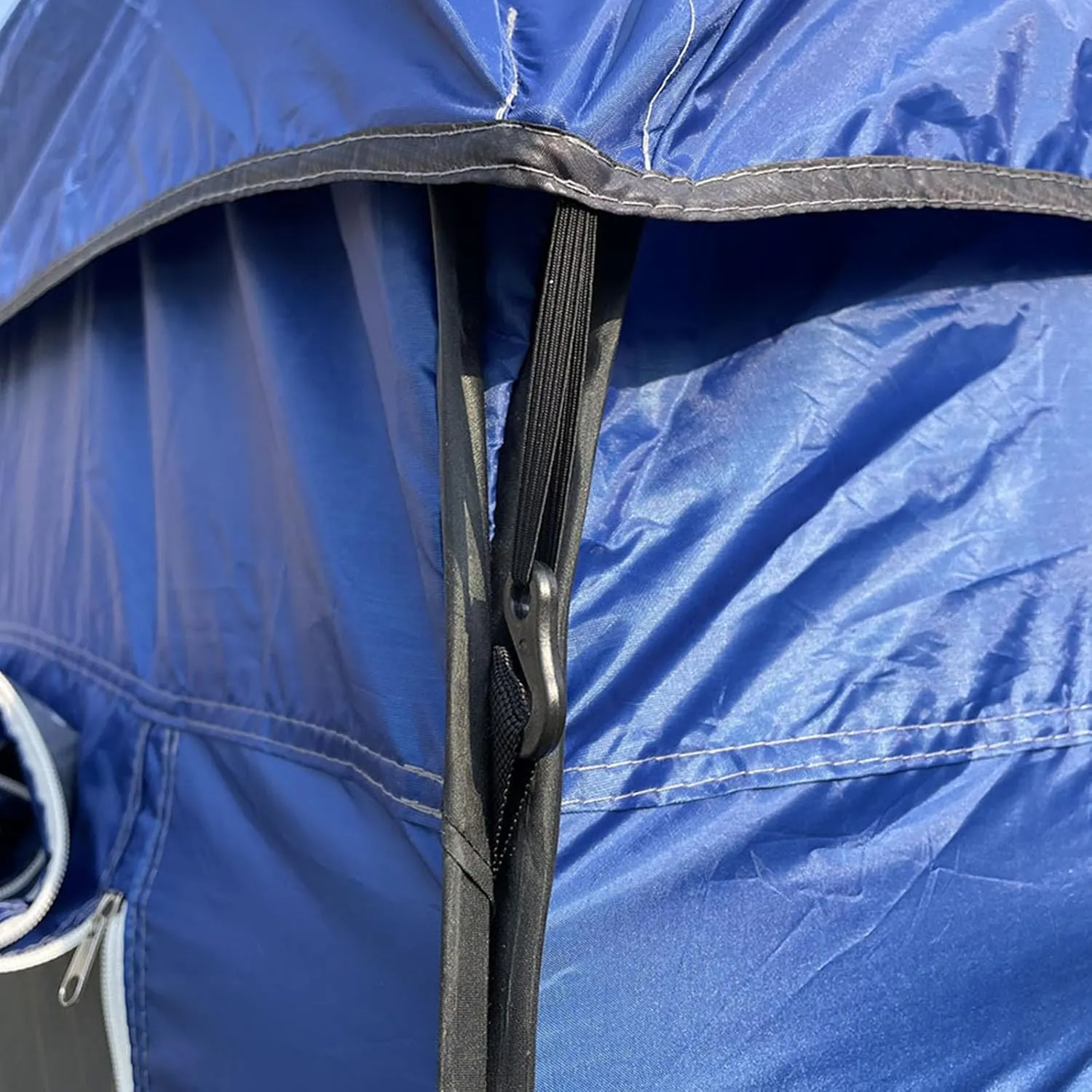 SUV Car Tents for Vehicles Tailgate Awning Tents,Car Camping Rear Tent with Rain Layer and Carry Bag,Pop-Up Truck Bed Tent for Camping,Accommodate,Traveling Outdoor Activities