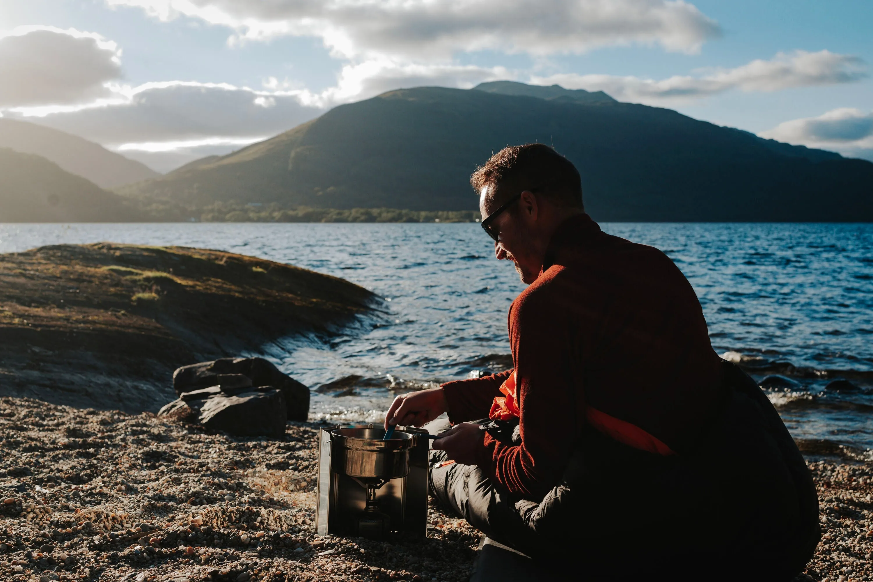Vango Folding Stove With Windshield And Piezo