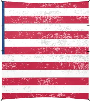 Vintage Style Tea Stained Betsy Ross Flag Foldable Beach Tent UPF50  Water-Resistant Outdoor Sun Shade with Sandbags and Shovel for Family Travel
